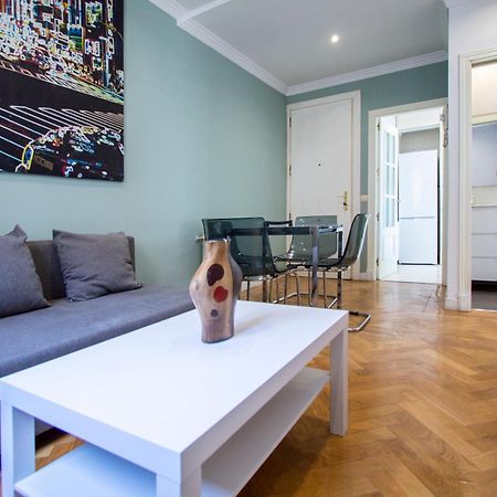 Apartamentos Dali มาดริด ภายนอก รูปภาพ