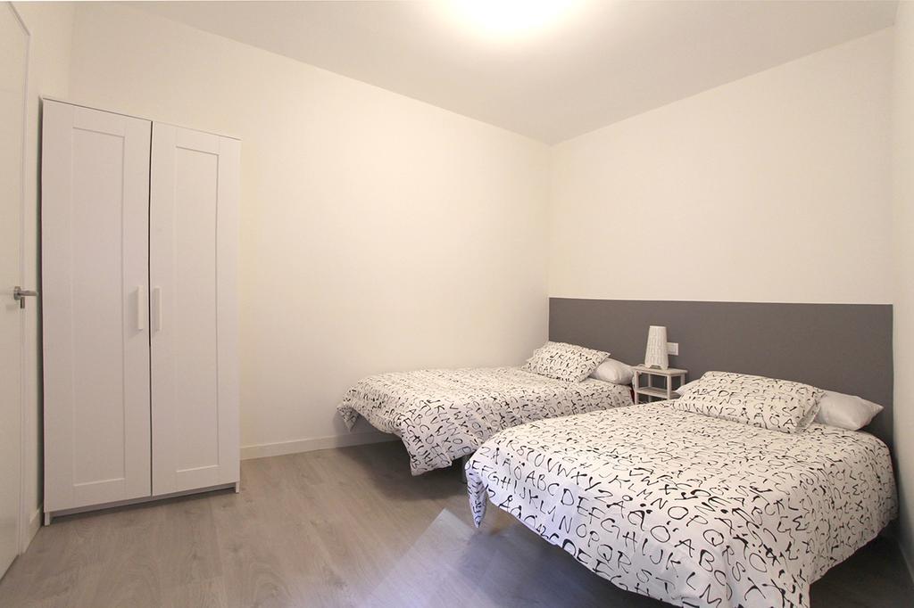 Apartamentos Dali มาดริด ห้อง รูปภาพ