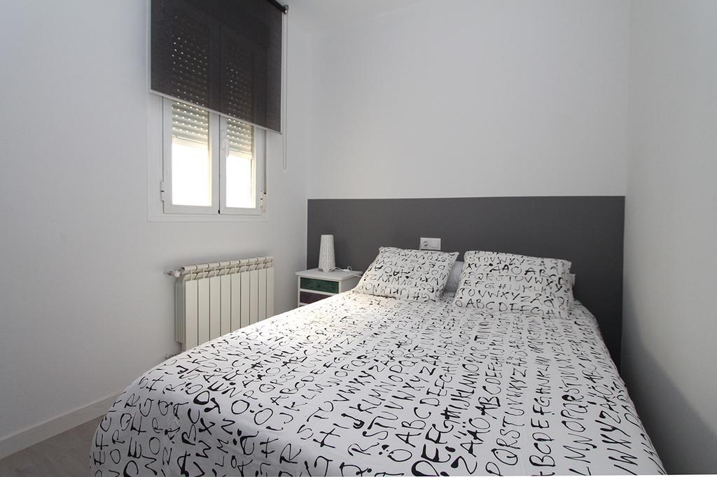 Apartamentos Dali มาดริด ห้อง รูปภาพ