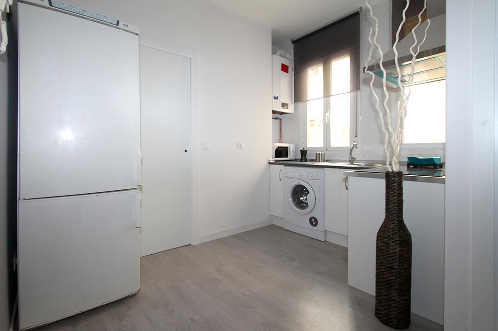 Apartamentos Dali มาดริด ห้อง รูปภาพ