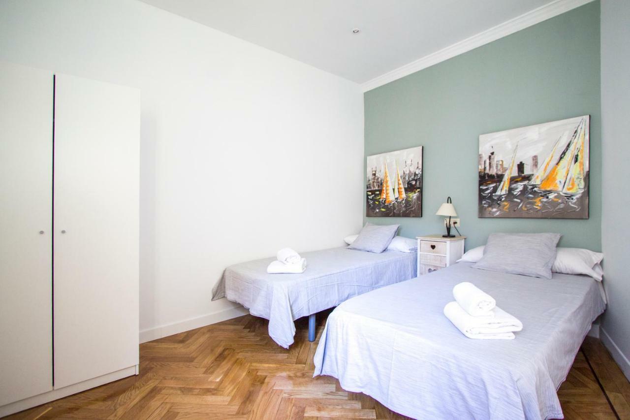 Apartamentos Dali มาดริด ภายนอก รูปภาพ